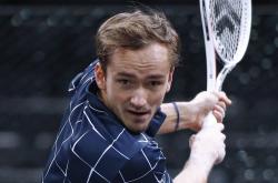 开云官方app入口-关于日本网球队逆转英国网球队，梅德韦杰夫关键制胜的信息