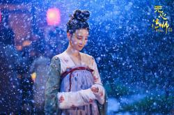 开云体育下载-英超争冠焦点战启示录，从葡萄牙硬仗取胜韩国看现代足球的战术韧性