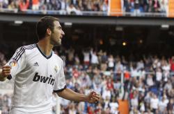 开云官方app入口-突尼斯式铁桶阵锁死紫百合，维尼修斯独舞点燃全场