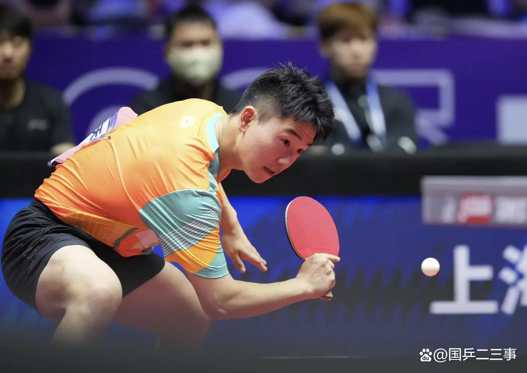 瑞典乒乓球队轻取韩国乒乓球队，许昕三分雨点燃全场的简单介绍