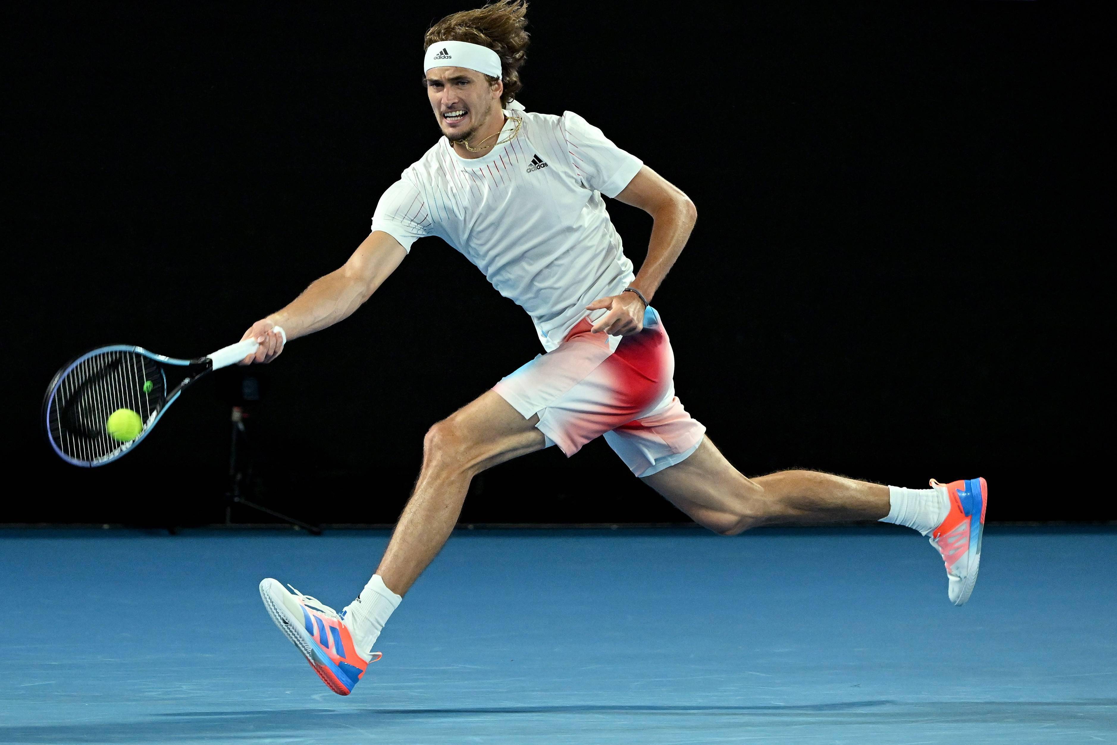 日本网球队鏖战世界网球队，兹维列夫绝境逆转的简单介绍