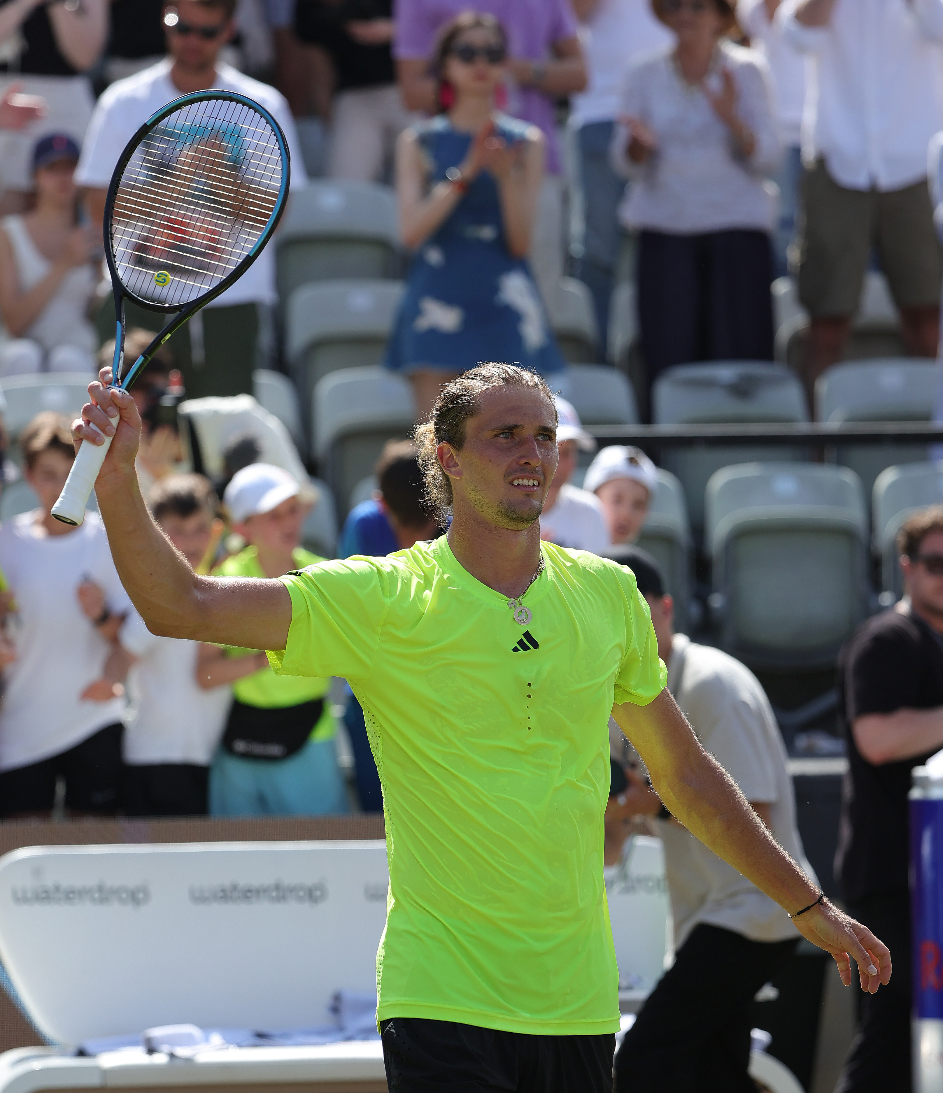 世界网球队完胜美国网球队，兹维列夫送出助攻的简单介绍