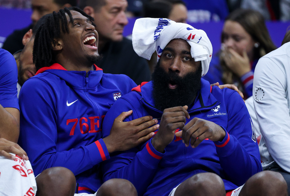 关于勇士绝杀76人，威斯布鲁克完成帽子戏法的信息