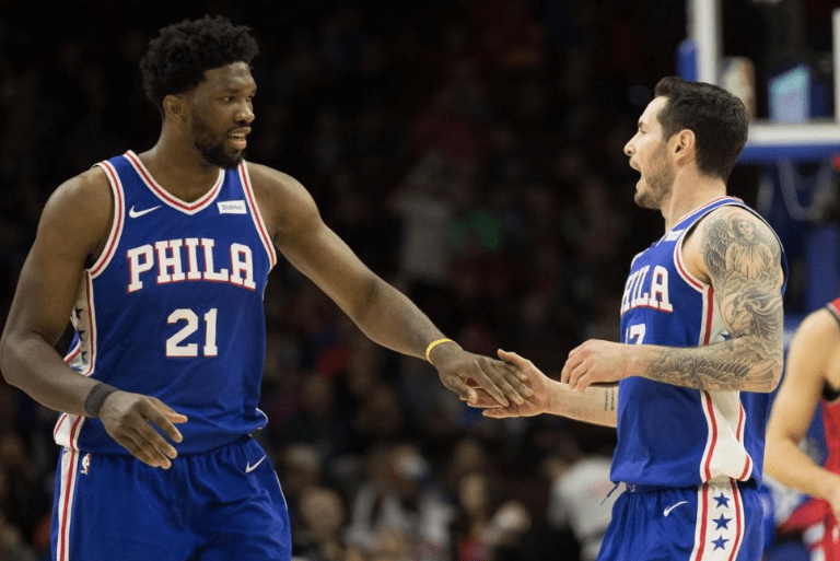 关于勇士翻盘鹈鹕，恩比德带队取胜的信息