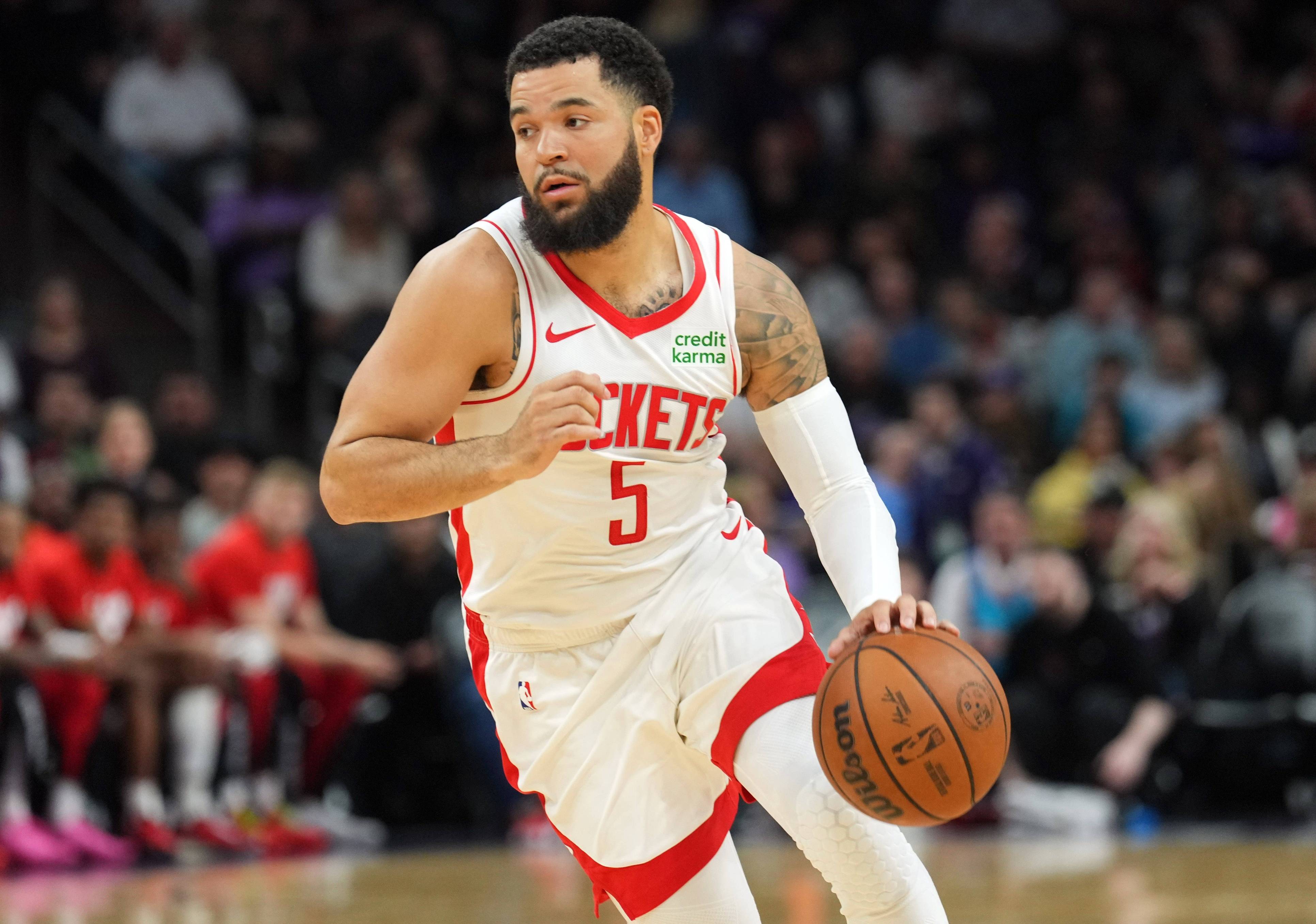 火箭球星再度因伤休战，球队战绩或面临重大挑战的简单介绍