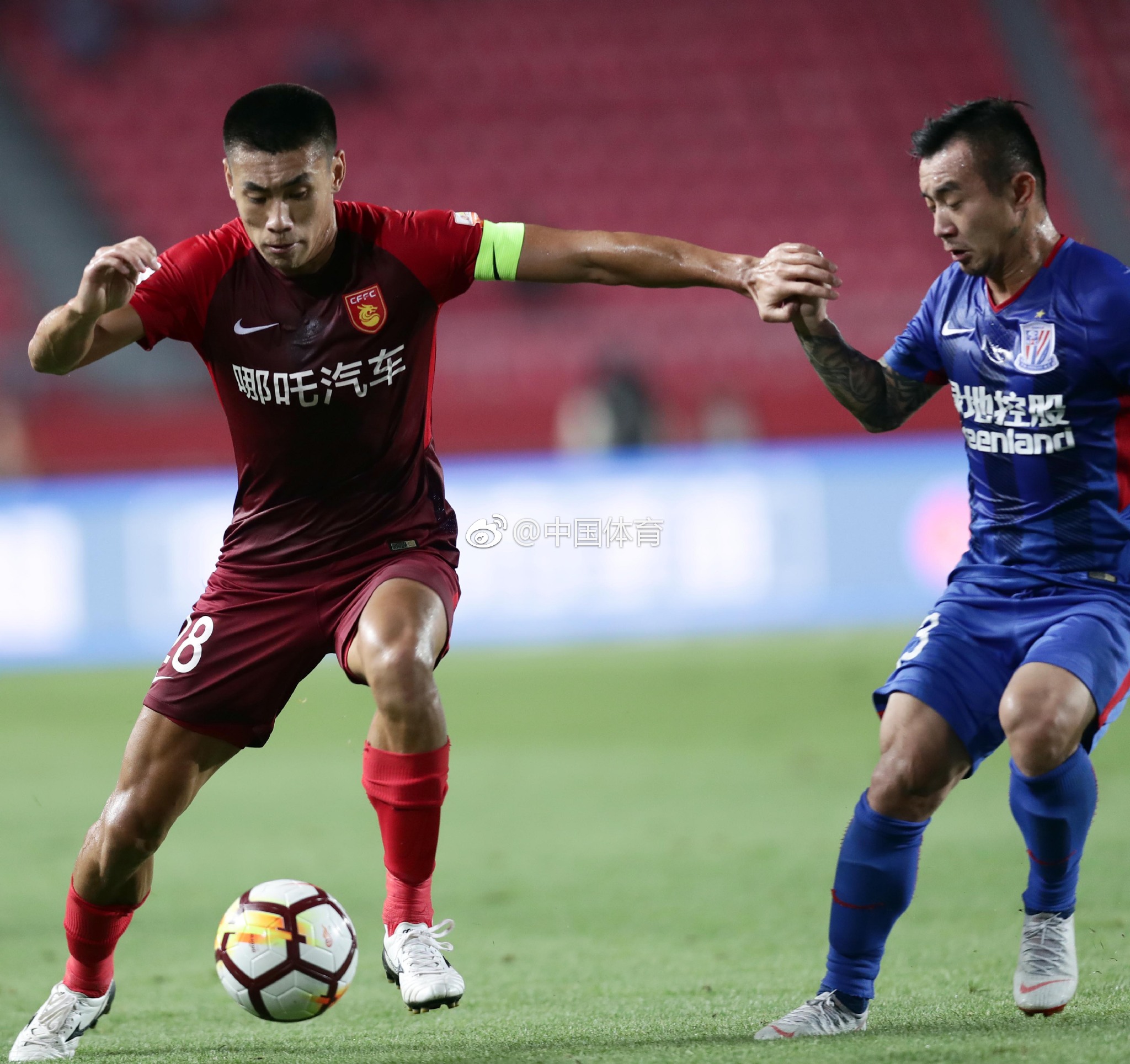 关于华夏联赛最新赛况揭晓，各支球队争夺冠军殊荣的信息