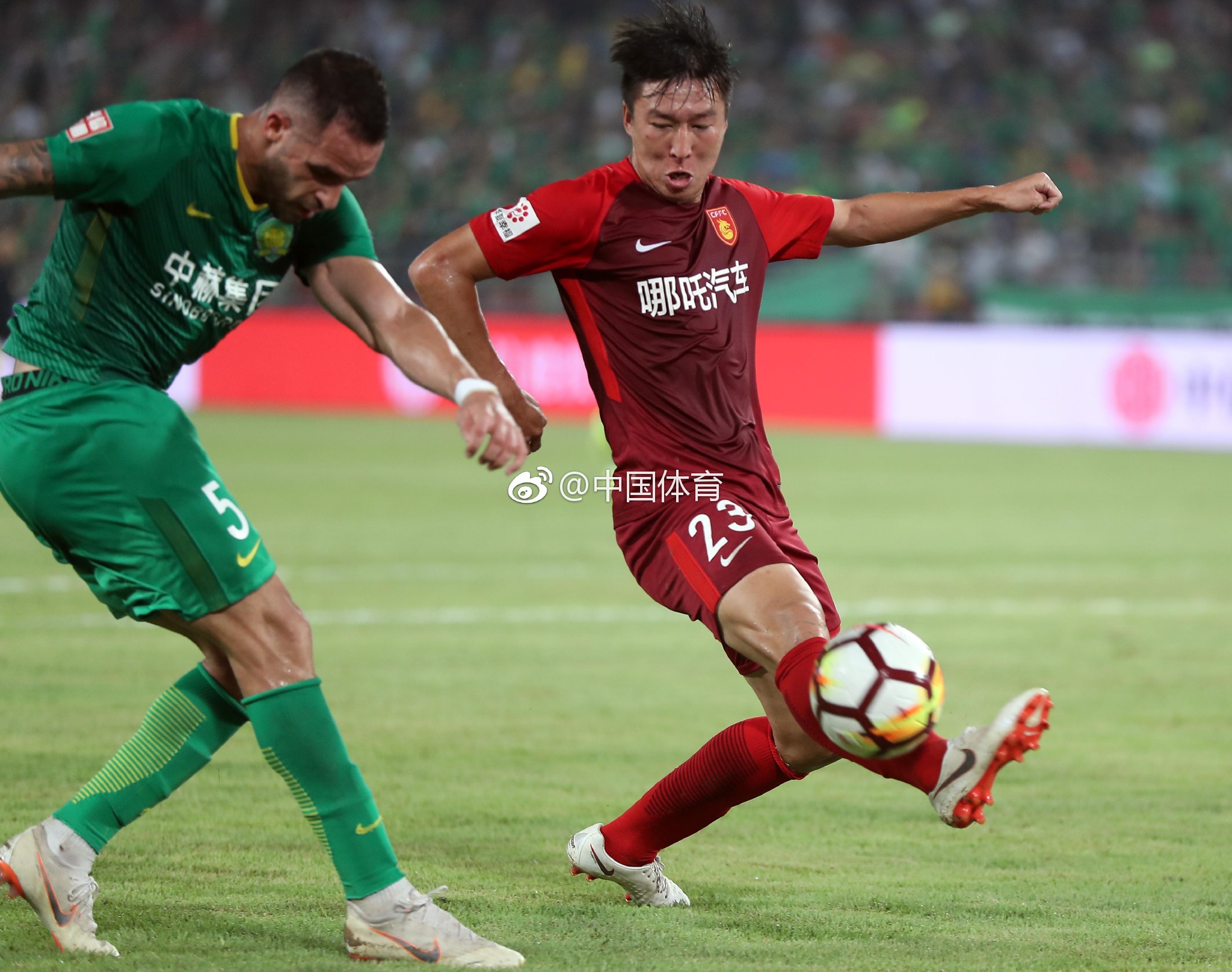 关于华夏联赛最新赛况揭晓，各支球队争夺冠军殊荣的信息