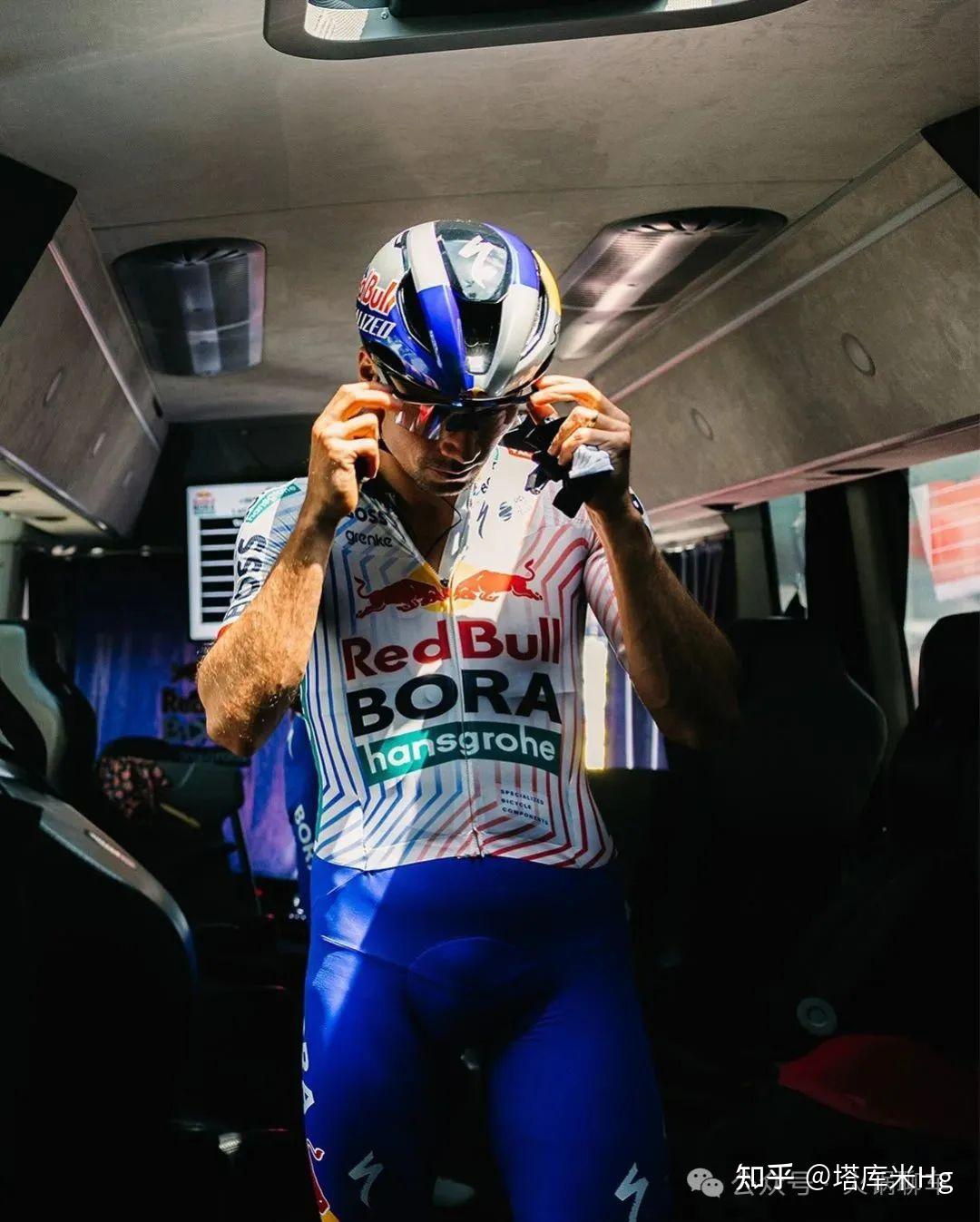 红牛车队鏖战法拉利，皮亚斯特里高光表现的简单介绍