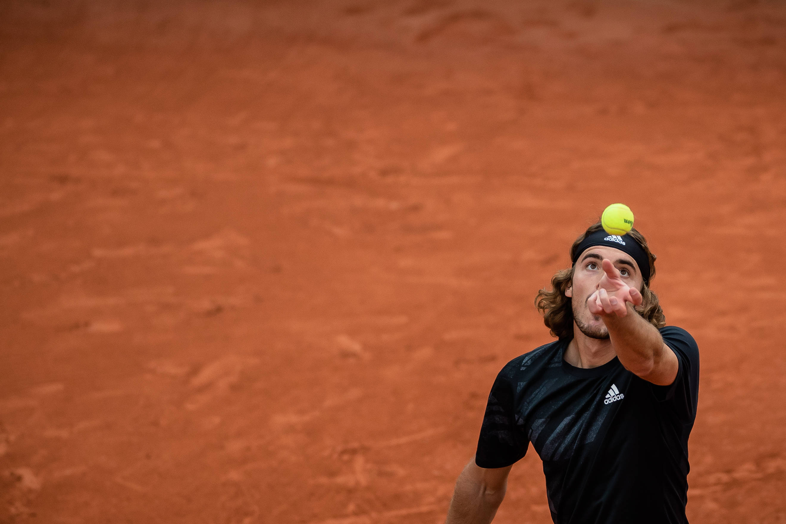 德国网球队横扫欧洲网球队，西西帕斯一己之力扛起全队的简单介绍