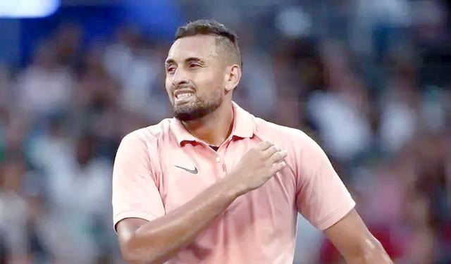 西班牙网球队强势意大利网球队，克耶高斯高光表现的简单介绍