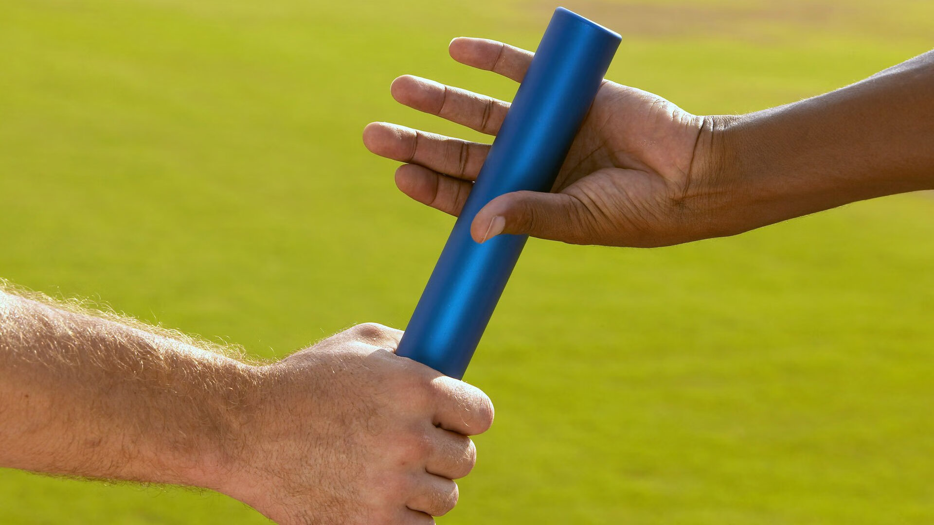 雷霆打穿独行侠,哈利伯顿成为关键先生,一场战术与意志的较量